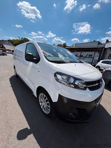 Panelinis furgonas OPEL Vivaro Kasten L 2 lang Edition M # Würth Regale