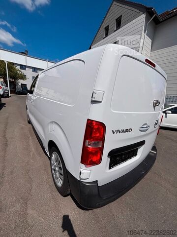 Panelinis furgonas OPEL Vivaro Kasten L 2 lang Edition M # Würth Regale