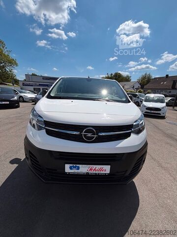 Panelinis furgonas OPEL Vivaro Kasten L 2 lang Edition M # Würth Regale