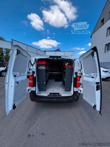 Panelinis furgonas OPEL Vivaro Kasten L 2 lang Edition M # Würth Regale