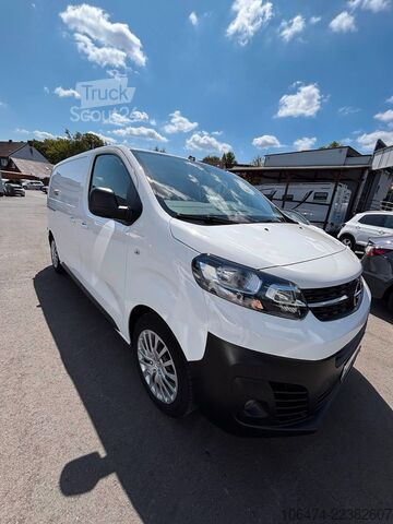 Panelinis furgonas OPEL Vivaro Kasten L 2 lang Edition M # Würth Regale