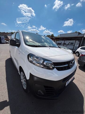 Panelinis furgonas OPEL Vivaro Kasten L 2 lang Edition M # Würth Regale