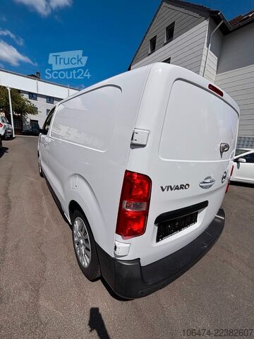 Panelinis furgonas OPEL Vivaro Kasten L 2 lang Edition M # Würth Regale