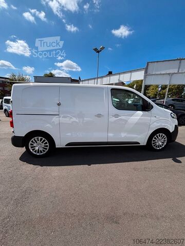 Panelinis furgonas OPEL Vivaro Kasten L 2 lang Edition M # Würth Regale