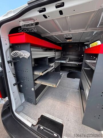 Panelinis furgonas OPEL Vivaro Kasten L 2 lang Edition M # Würth Regale