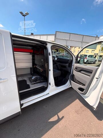 Panelinis furgonas OPEL Vivaro Kasten L 2 lang Edition M # Würth Regale