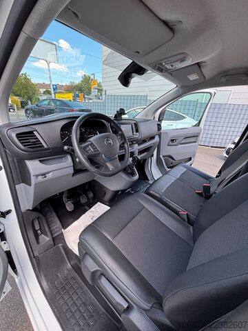 Panelinis furgonas OPEL Vivaro Kasten L 2 lang Edition M # Würth Regale