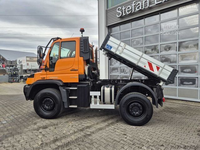 Driezijdige kipper MERCEDES-BENZ Unimog U423 4x4 Hydrostat Zapfwelle