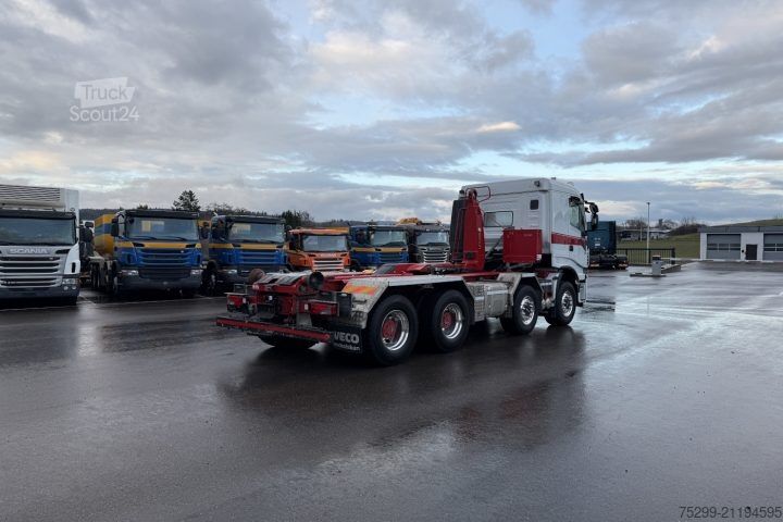 Tovornjak s kavljem za kontejnerje Iveco 340X51Z X-Way 8x4 Hiab / Swiss-Vehicle