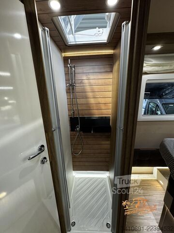 Integrētais kemperis MOBILVETTA K-Yacht 90 Tekno Line Alde Navi Heavy 32?TV LED