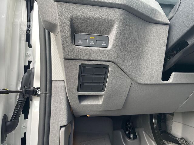 Pick-up bestelwagen MAN TGE 3.180 Pritsche DOKA MR 4x4 ACC LED DIFF-SPER