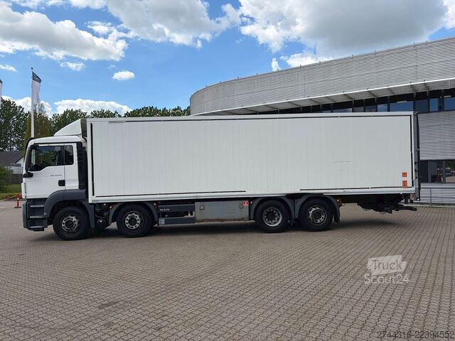 Шасси грузовика MAN TGS 35.320 8x2-6