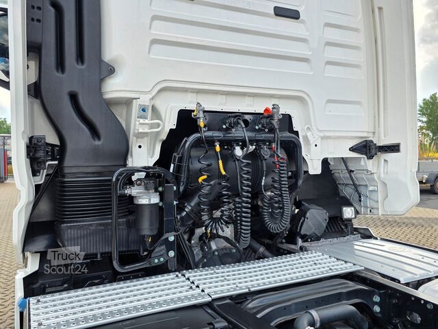 Lielapjoma vilcējs MAN TGX 18.510 4x2 LL SA