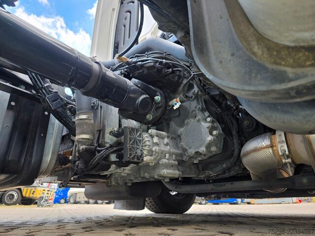 Lielapjoma vilcējs MAN TGX 18.510 4x2 LL SA