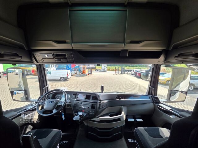 Lielapjoma vilcējs MAN TGX 18.510 4x2 LL SA