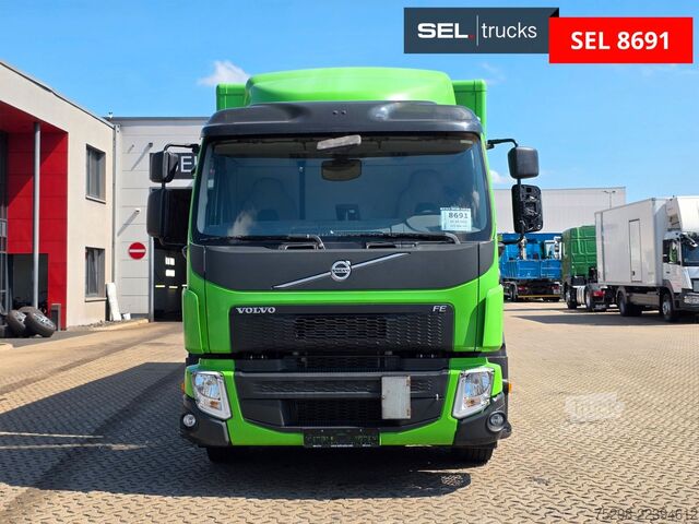 Camião de caixa fechada VOLVO FE 320 / Ladebordwand