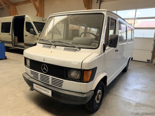 Minibus MERCEDES-BENZ 207 D T1 Bremer 9-Sitzer1. Hand!