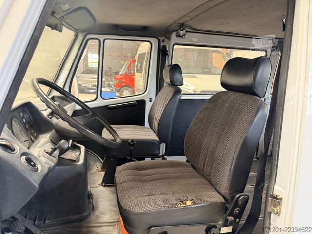 Minibus MERCEDES-BENZ 207 D T1 Bremer 9-Sitzer1. Hand!