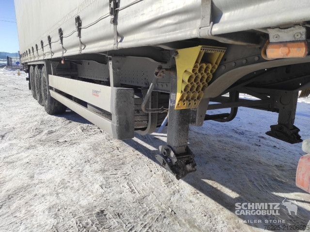 Öppen semitrailer med kapell Schmitz Cargobull Curtainsider Standard