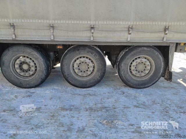 Öppen semitrailer med kapell Schmitz Cargobull Curtainsider Standard