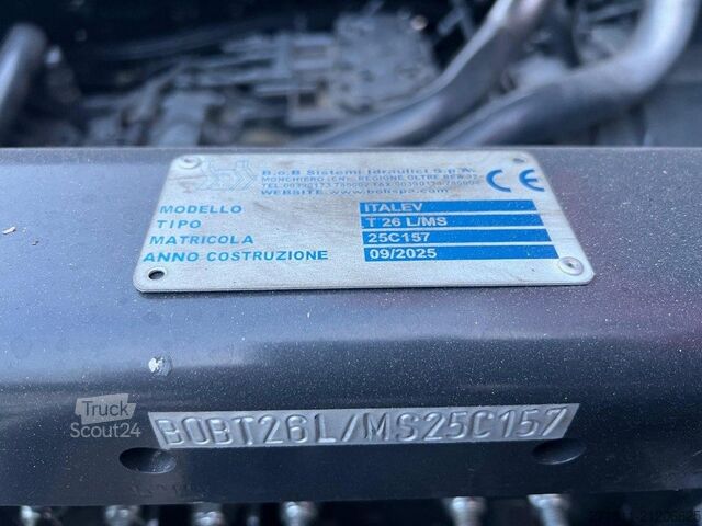 Kamion s kipom s pomičnim kontejnerom IVECO IVECO X-WAY AD260 SCARRABILE