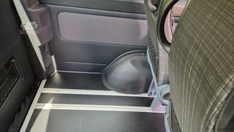Minibussi MERCEDES-BENZ Sprinter 3 Stock, Handicap Flexiboden Mobility23