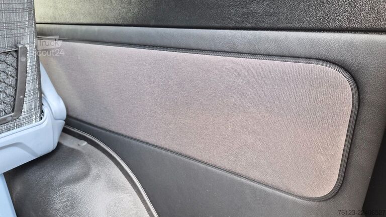 Minibussi MERCEDES-BENZ Sprinter 3 Stock, Handicap Flexiboden Mobility23