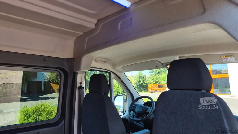 Korotettu pakettiauto PEUGEOT Boxer  Hochraum 9 Sitzer L3H2 verglast BlueHDi