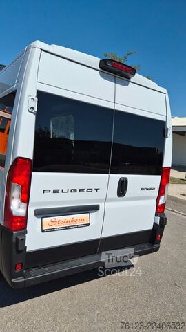 Korotettu pakettiauto PEUGEOT Boxer  Hochraum 9 Sitzer L3H2 verglast BlueHDi