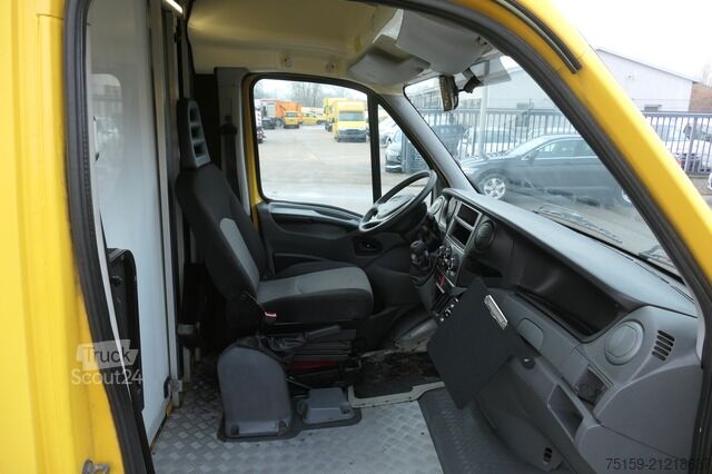 Кутиевиден ван iveco Daily 35 S11 C30C AUTOMATIK KAMERA MAXI KAMERA Regale LUFT - EURO 5 - CoC