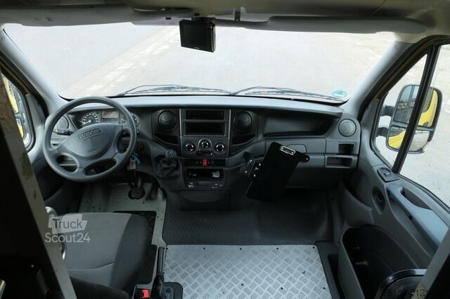 Кутиевиден ван iveco Daily 35 S11 C30C AUTOMATIK KAMERA MAXI KAMERA Regale LUFT - EURO 5 - CoC