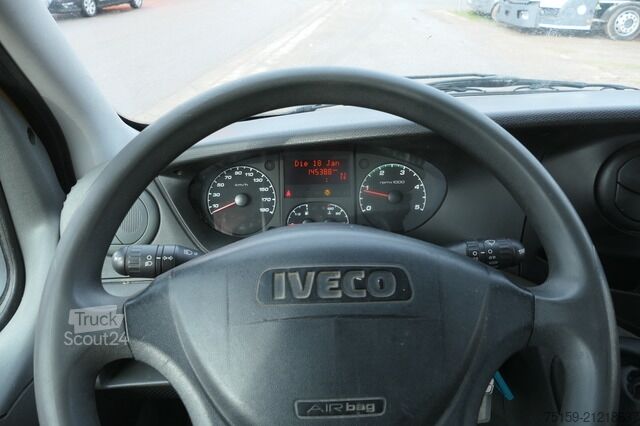 Кутиевиден ван iveco Daily 35 S11 C30C AUTOMATIK KAMERA MAXI KAMERA Regale LUFT - EURO 5 - CoC