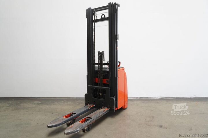 Manuālā krautuva Linde L 14 i 1173