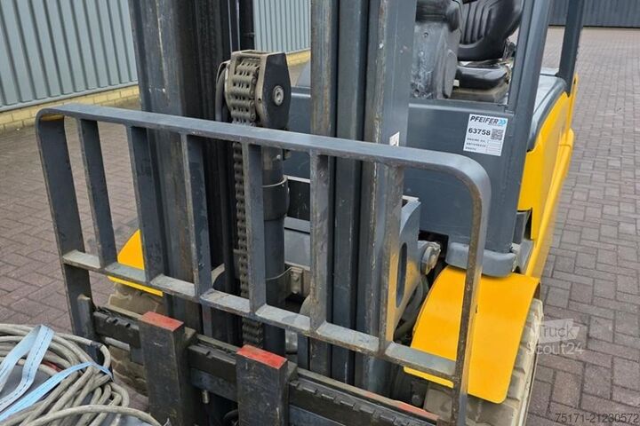 šakinis krautuvas Jungheinrich EFG535 Electric, Lifting Height 4700mm, Freelift 1