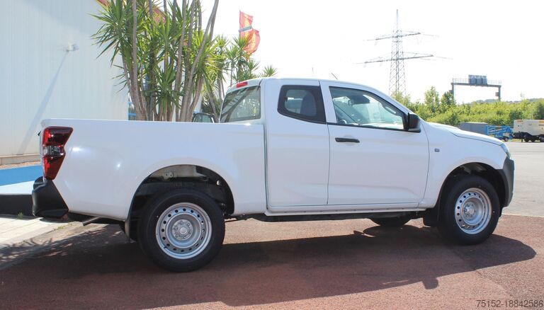 Pick-up Isuzu D-Max Space Cab L 4x4 Automatik MY24