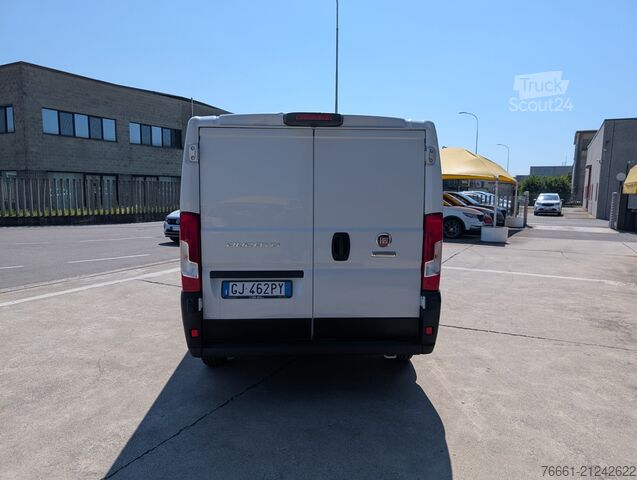 панельний фургон FIAT DUCATO 30CH1 2.2 MJET3 120CV FURGONE E6D