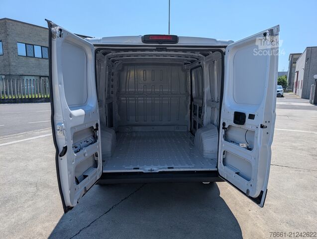 панельний фургон FIAT DUCATO 30CH1 2.2 MJET3 120CV FURGONE E6D