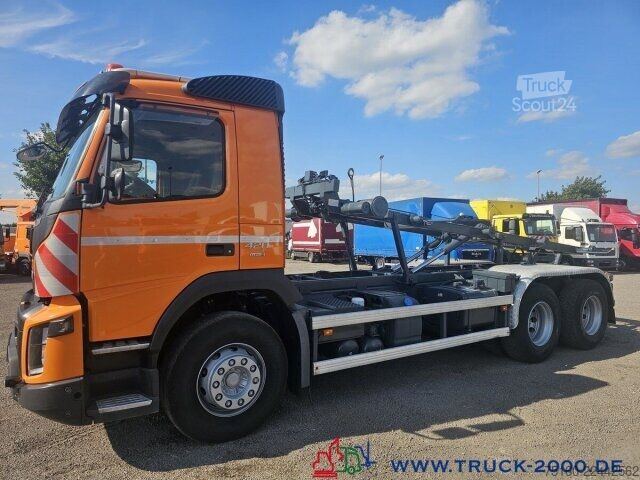 شاحنة قلّابة بذراع تحميل متحرك Volvo FMX 420 6x4 Seil Abrollkipper nur 146.659 Km