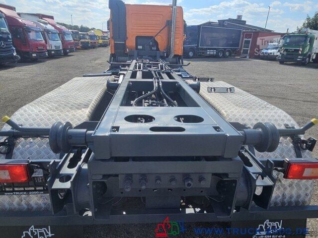 شاحنة قلّابة بذراع تحميل متحرك Volvo FMX 420 6x4 Seil Abrollkipper nur 146.659 Km