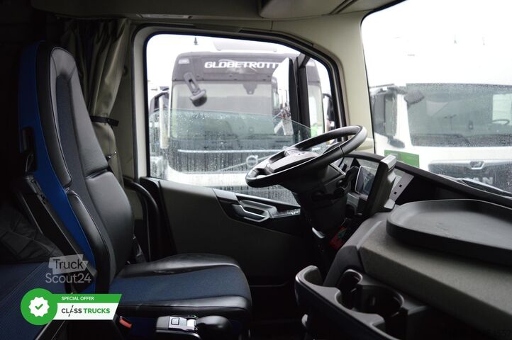 Standard tractor unit VOLVO FH 460 Globetrotter XL i-Save