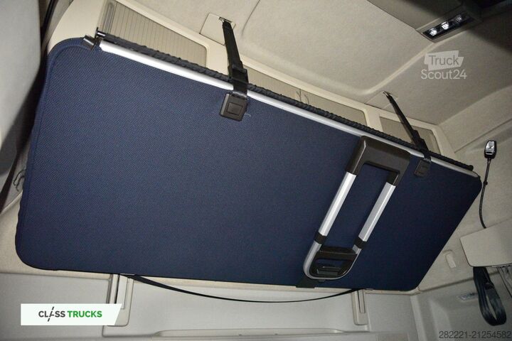 стандартный седельный тягач VOLVO FH 460 Globetrotter XL Varios i-Save