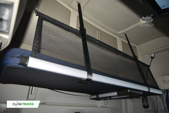 стандартный седельный тягач VOLVO FH 460 Globetrotter XL Varios i-Save