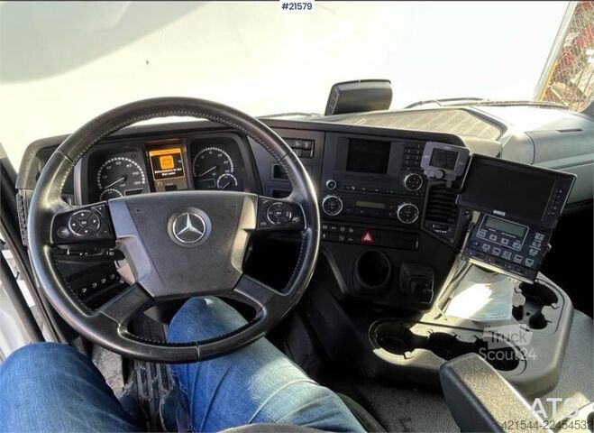Matkalaukku Mercedes-Benz Antos 1832