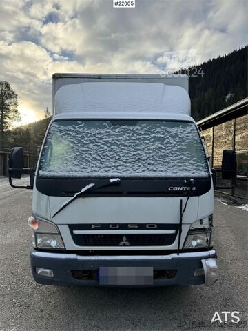 Resväska Mitsubishi Fuso 7C18 4x2 box truck with tail lift – repair ob
