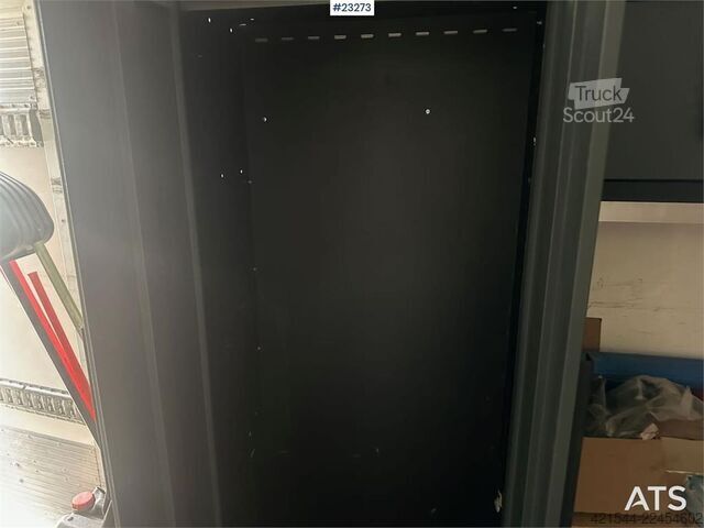 čemodāns Mercedes-Benz Atego box truck w/ insulated cabinet and interior