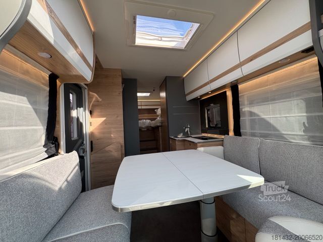 Camper semintegrato DETHLEFFS Just Camp Teilintegriert T 7052 EBL