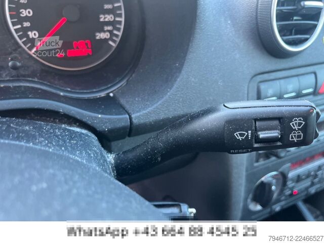 Фургон AUDI A3 Sportback 2.0 FSI Ambiente