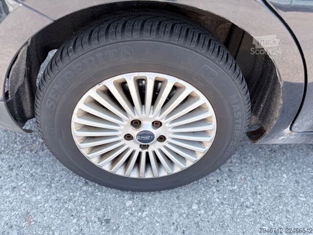 Минибус FORD Galaxy Titanium 103 kW 7 Sitzer *2010*