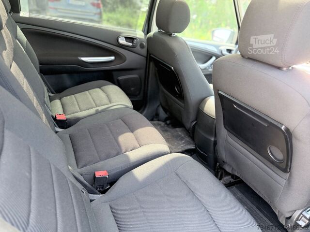 Минибус FORD Galaxy Titanium 103 kW 7 Sitzer *2010*