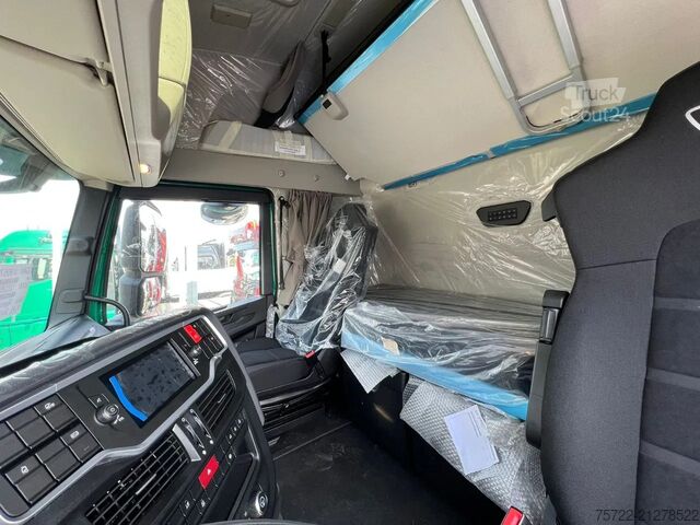 Faanyagszállító Iveco X-WAY 570 6x4 BL  Kurzholz-LKW Kran nach Wahl